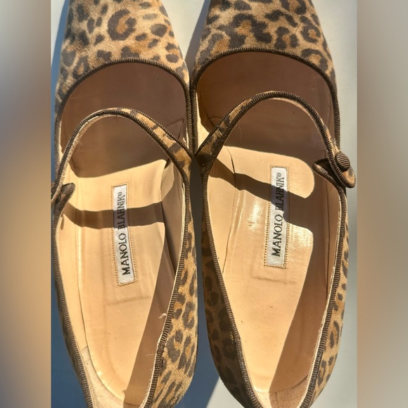 Manolo Blahnik Campari Suede Leopard Print Mary Jane Heels, 39, US 8.5 - 9 - Picture 9 of 13